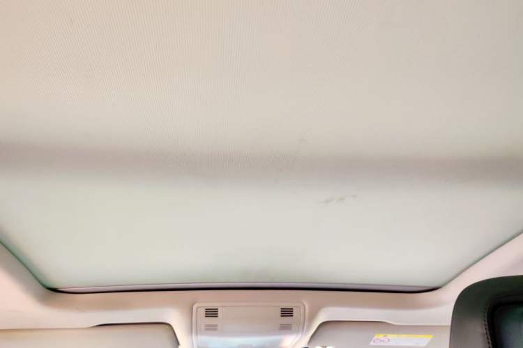 Used Volkswagen Magotan 2016 1.8TSI Luxury Comfort Model Headliner