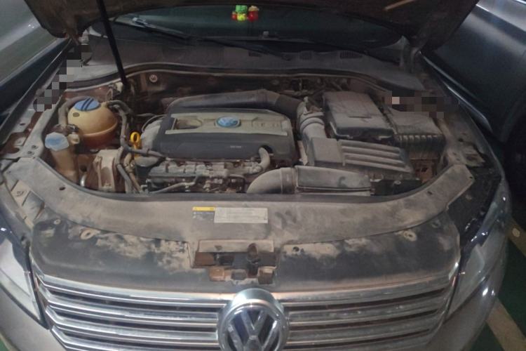 Used Volkswagen Magotan 2016 1.8TSI Smart Comfort Model Engine Bay