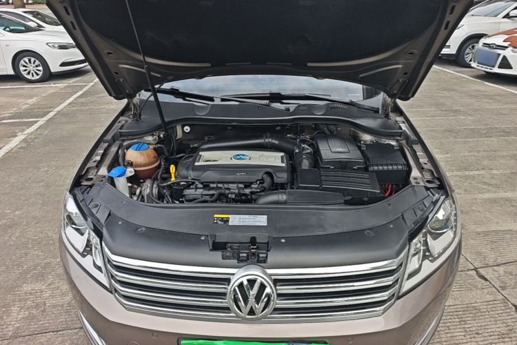 Used Volkswagen Magotan 2016 1.8TSI Smart Enjoyment Leading Model Engine Bay