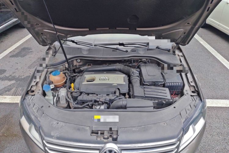 Used Volkswagen Magotan 2016 1.8TSI Smart Comfort Model Engine Bay