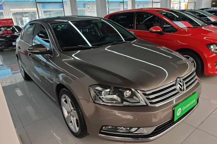 Used Volkswagen Magotan 2016 2.0 TSI Luxury Comfort Version Exterior 1