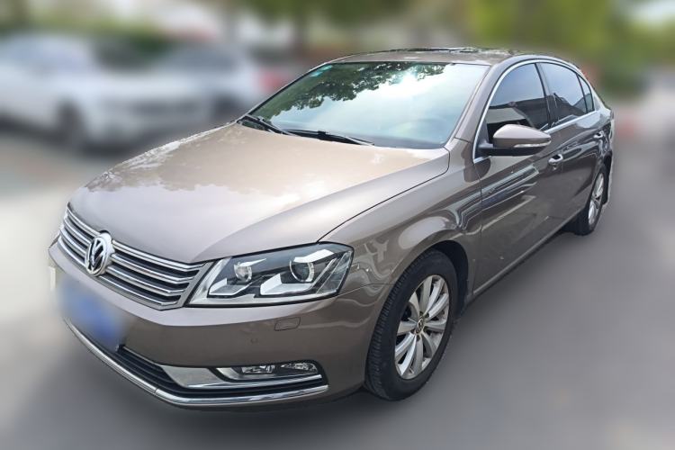 Used Volkswagen Magotan 2016 1.8TSI Smart Enjoyment Leading Model Front Left 45 Deg