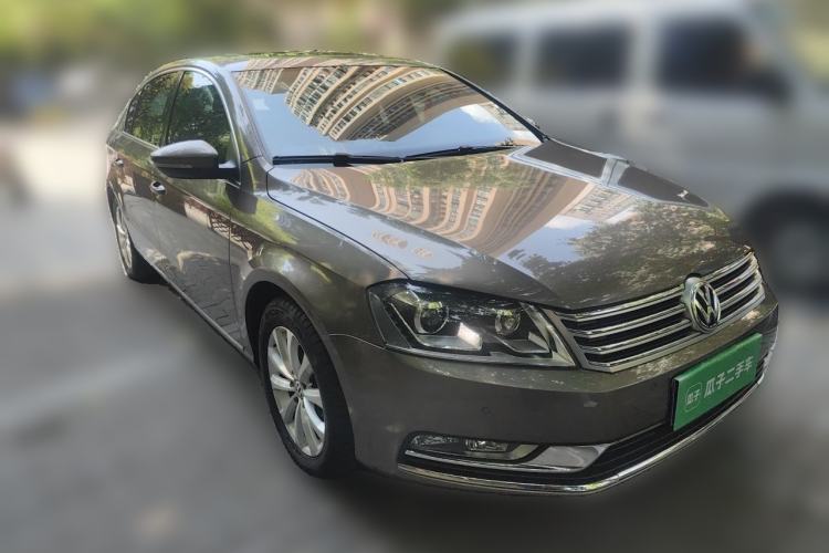 Used Volkswagen Magotan 2016 1.8TSI Smart Comfort Model Front Right 45 Deg