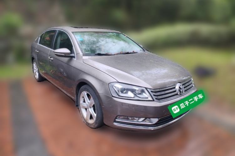 Used Volkswagen Magotan 2016 1.8TSI Luxury Comfort Model Front Right 45 Deg