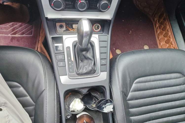 Used Volkswagen Magotan 2016 1.8TSI Smart Comfort Model Gear Lever