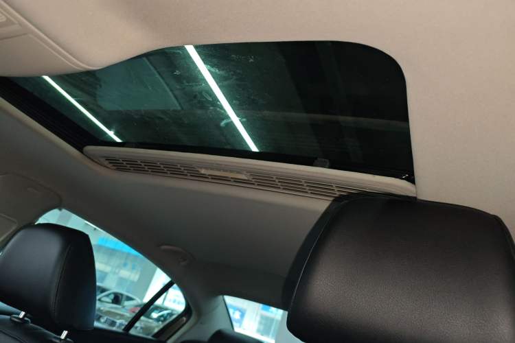 Used Volkswagen Magotan 2016 2.0 TSI Luxury Comfort Version Headliner