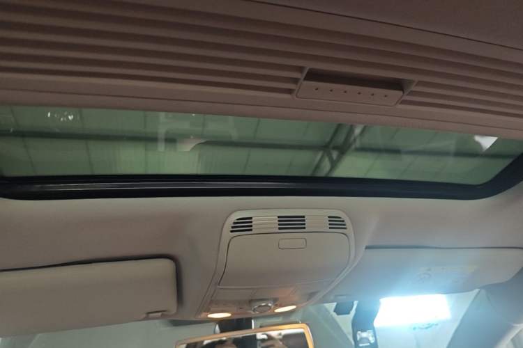 Used Volkswagen Magotan 2016 2.0 TSI Luxury Comfort Version Headliner