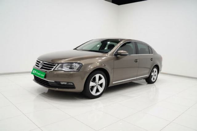 Ojetý Volkswagen Magotan 2016 2.0 TSI Luxury Comfort Version