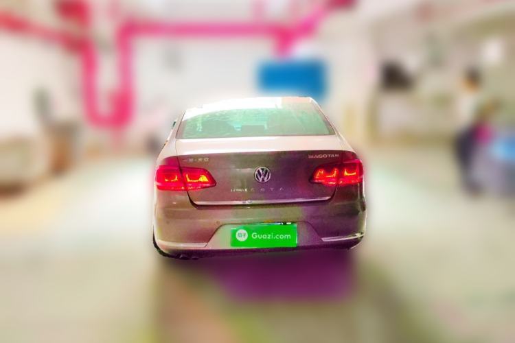 Used Volkswagen Magotan 2016 2.0 TSI Luxury Comfort Version Rear