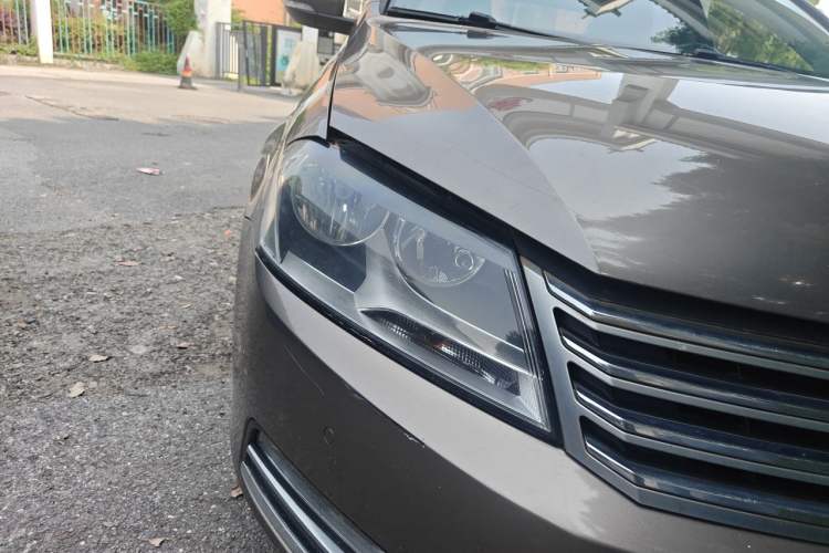 Used Volkswagen Magotan 2016 1.8TSI Smart Comfort Model Right Front Headlight
