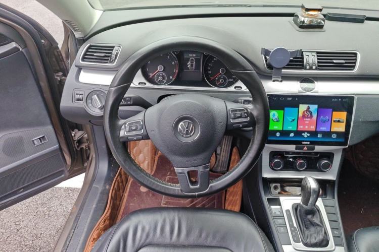 Used Volkswagen Magotan 2016 1.8TSI Smart Comfort Model Steering Wheel