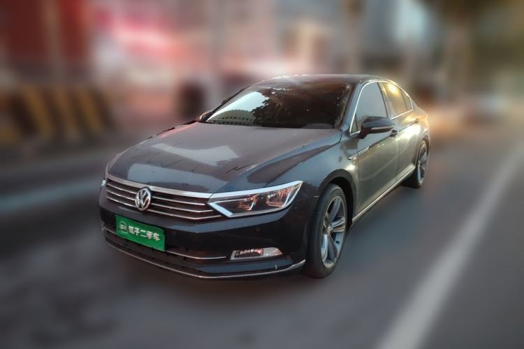 Used Volkswagen Magotan 2017 280TSI DSG Leading Edition Guazi used car, China used car export, Used car for sale, Used cars, Cheapest cars for sale