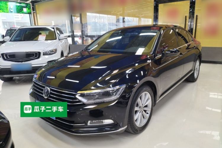 Used Volkswagen Magotan 2017 330TSI DSG Leading Model Guazi used car, China used car export, Used car for sale, Used cars, Cheapest cars for sale