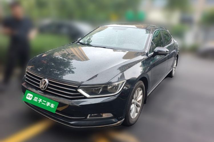 Used Volkswagen Magotan 2017 280TSI DSG Comfort Model Guazi used car, China used car export, Used car for sale, Used  cars, Cheapest cars for sale