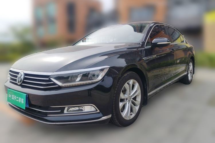 Used Volkswagen Magotan 2017 330TSI DSG Luxury Model Guazi used car, China used car export, Used car for sale, Used  cars, Cheapest cars for sale