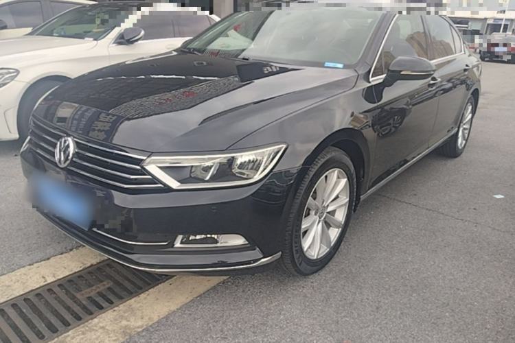 Używany Volkswagen Magotan 2017 330TSI DSG Luxury Model Guazi used car, China used car export, Used car for sale, Used cars, Cheapest cars for sale