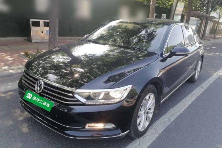 Used Volkswagen Magotan 2017 380TSI DSG Luxury Model Guazi used car, China used car export, Used car for sale, Used  cars, Cheapest cars for sale