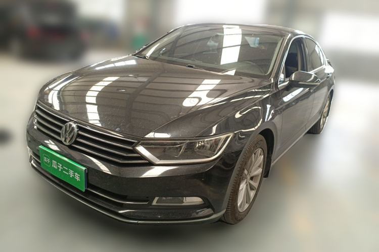Used Volkswagen Magotan 2017 330TSI DSG Leading Model Guazi used car, China used car export, Used car for sale, Used  cars, Cheapest cars for sale