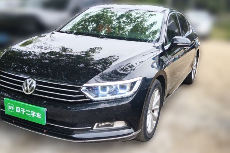 Used Volkswagen Magotan 2017 330TSI DSG Leading Model Guazi used car, China used car export, Used car for sale, Used  cars, Cheapest cars for sale