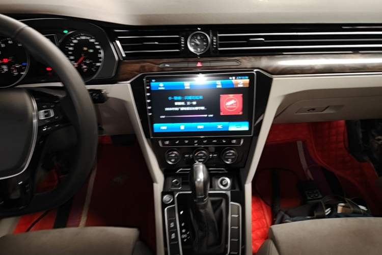 Used Volkswagen Magotan 2017 330TSI DSG Luxury Model Audio And AC Panel