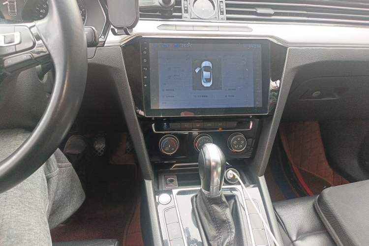 Used Volkswagen Magotan 2017 280TSI DSG Leading Edition Audio And AC Panel