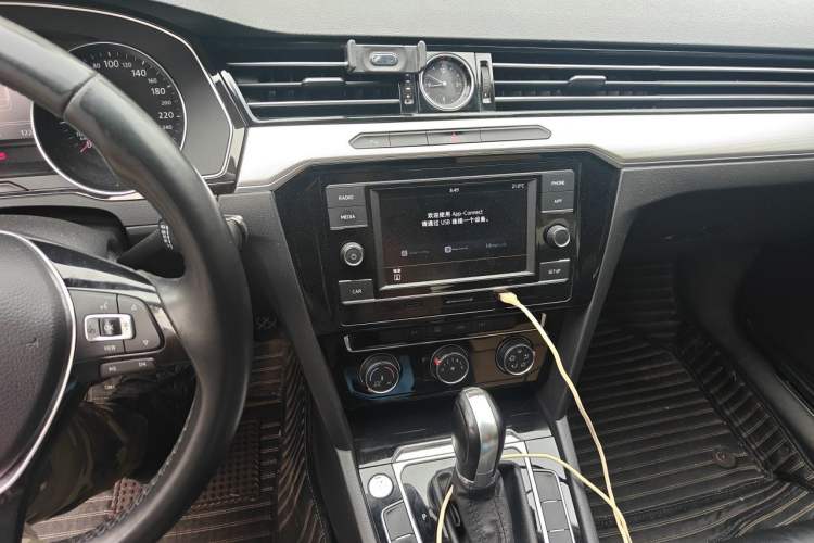 Used Volkswagen Magotan 2017 330TSI DSG Leading Model Audio And AC Panel