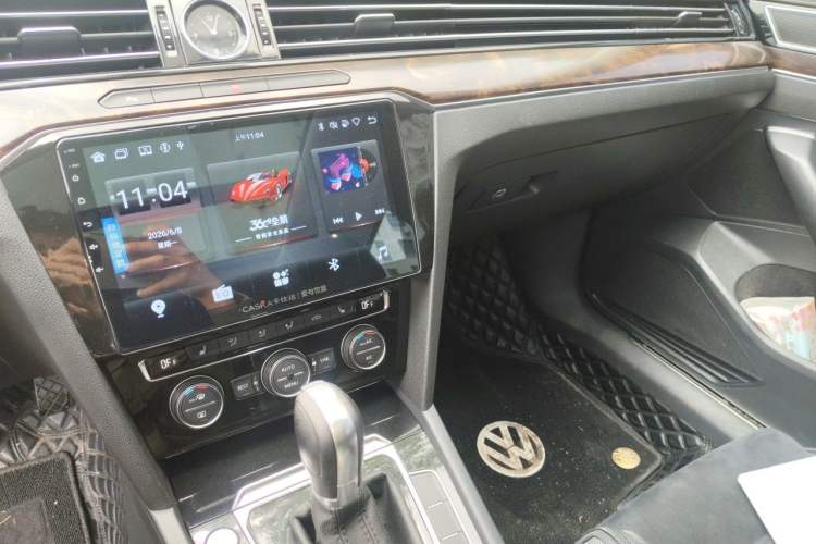 Used Volkswagen Magotan 2017 330TSI DSG Luxury Model Audio And AC Panel
