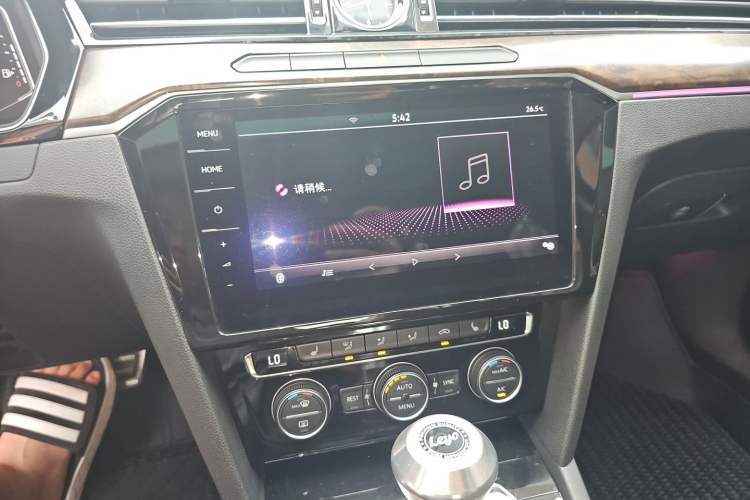 Used Volkswagen Magotan 2017 330TSI DSG Luxury Model Audio And AC Panel