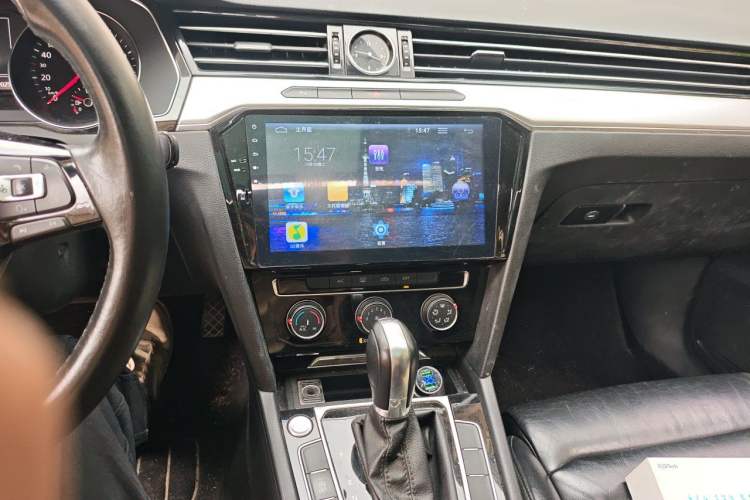 Used Volkswagen Magotan 2017 330TSI DSG Leading Model Audio And AC Panel