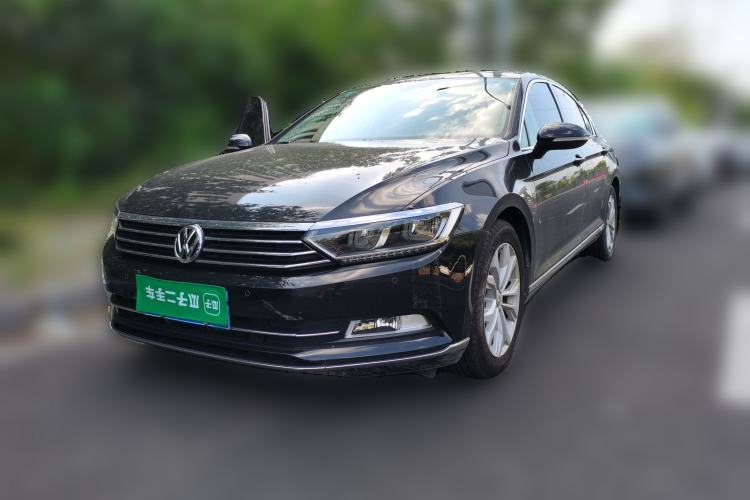 Used Volkswagen Magotan 2017 330TSI DSG Luxury Model Guazi used car, China used car export, Used car for sale, Used  cars, Cheapest cars for sale