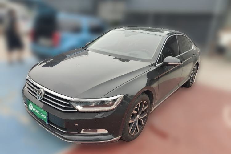 Used Volkswagen Magotan 2017 330TSI DSG Luxury Model Guazi used car, China used car export, Used car for sale, Used  cars, Cheapest cars for sale