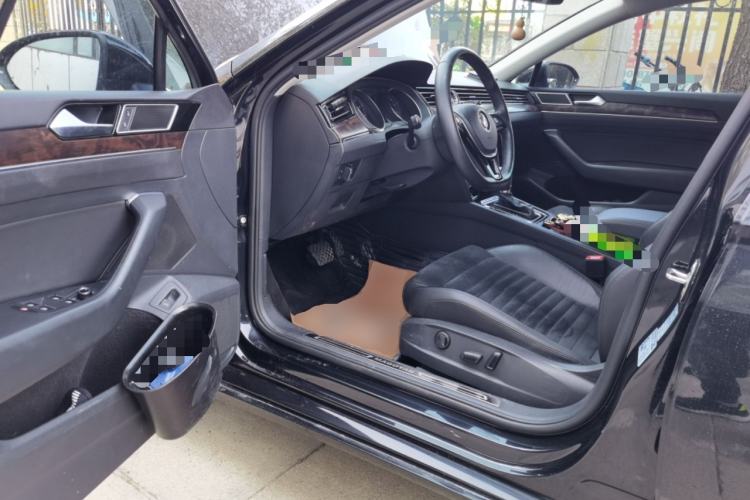 Used Volkswagen Magotan 2017 380TSI DSG Luxury Model Driver Seat