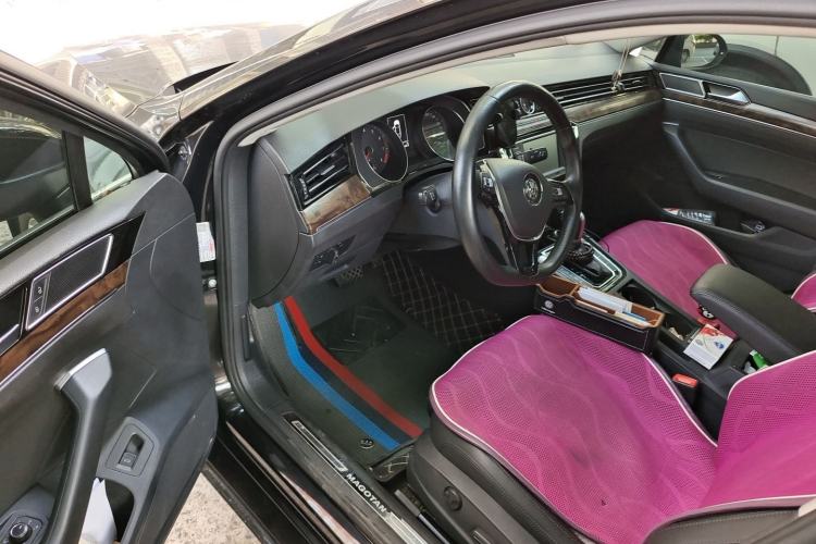 Used Volkswagen Magotan 2017 330TSI DSG Luxury Model Driver Seat
