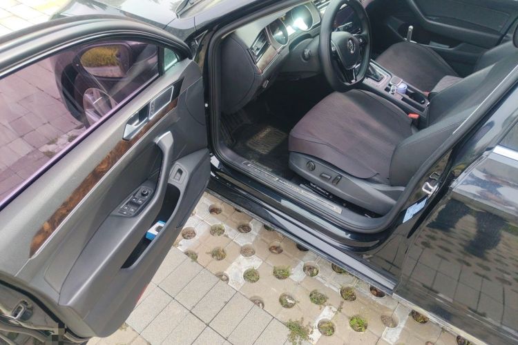 Used Volkswagen Magotan 2017 330TSI DSG Luxury Model Driver Seat