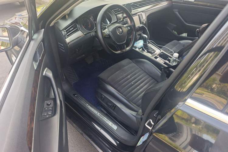 Used Volkswagen Magotan 2017 330TSI DSG Luxury Model Driver Seat