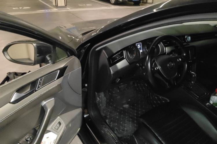 Used Volkswagen Magotan 2017 330TSI DSG Leading Model Driver Seat