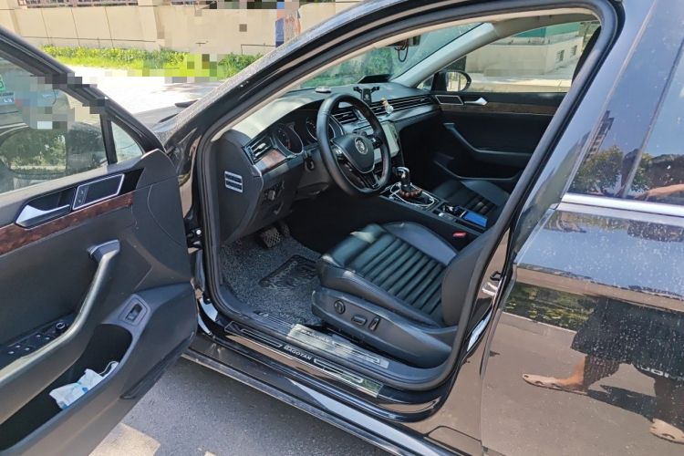 Used Volkswagen Magotan 2017 330TSI DSG Leading Model Driver Seat