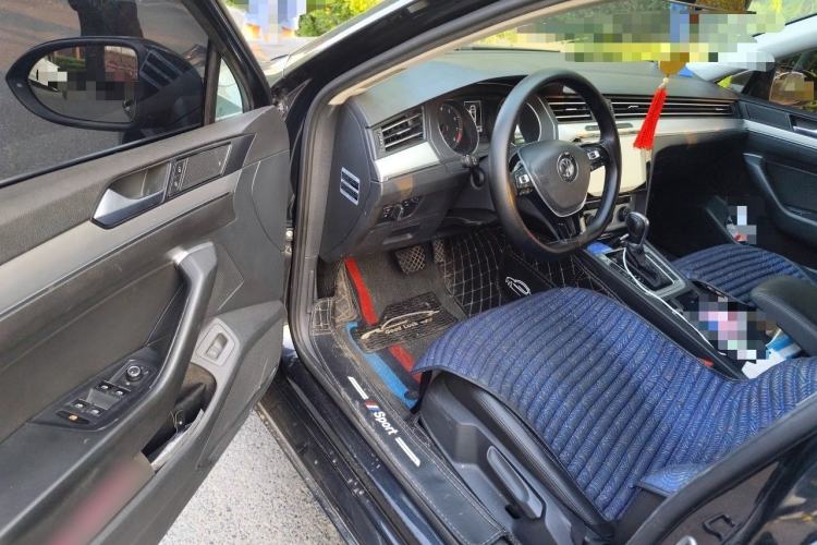 Used Volkswagen Magotan 2017 280TSI DSG Comfort Model Driver Seat