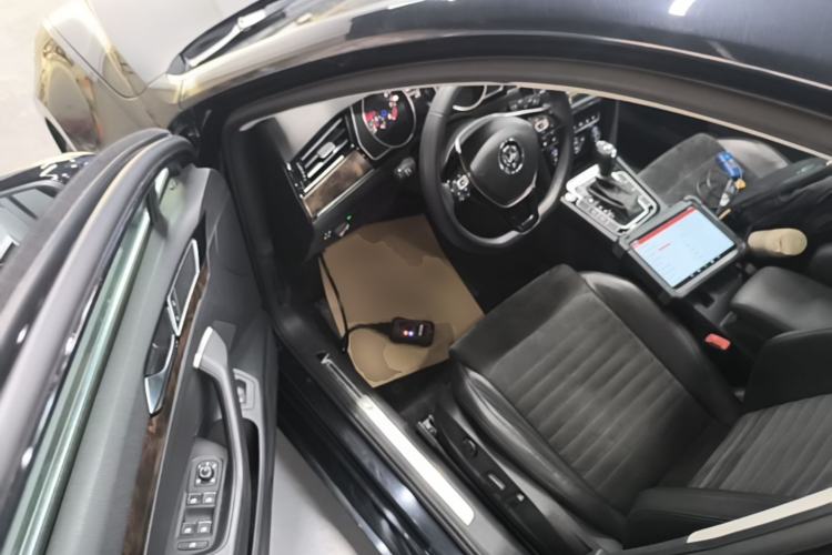 Used Volkswagen Magotan 2017 330TSI DSG Luxury Model Driver Seat