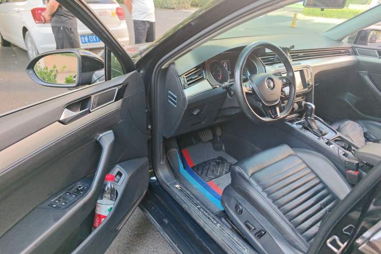 Used Volkswagen Magotan 2017 330TSI DSG Leading Model Driver Seat