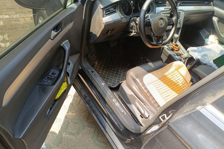 Used Volkswagen Magotan 2017 280TSI DSG Comfort Model Driver Seat