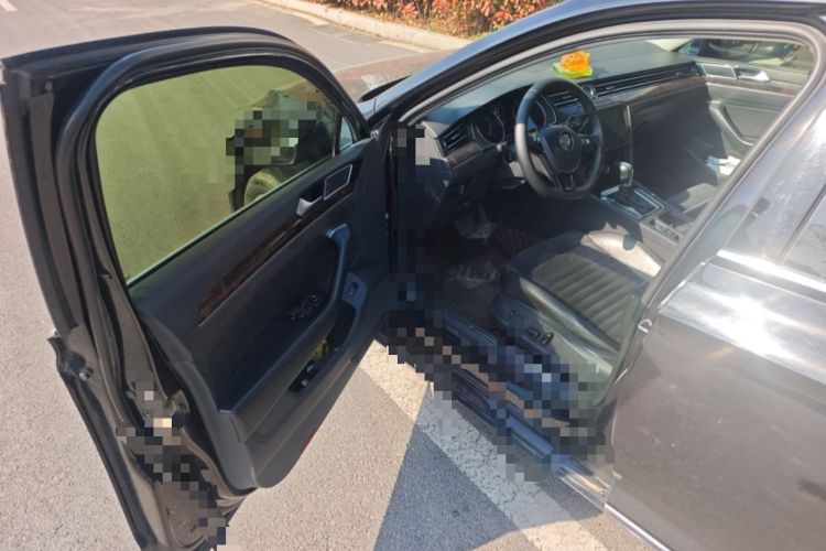 Used Volkswagen Magotan 2017 380TSI DSG Luxury Model Driver Seat