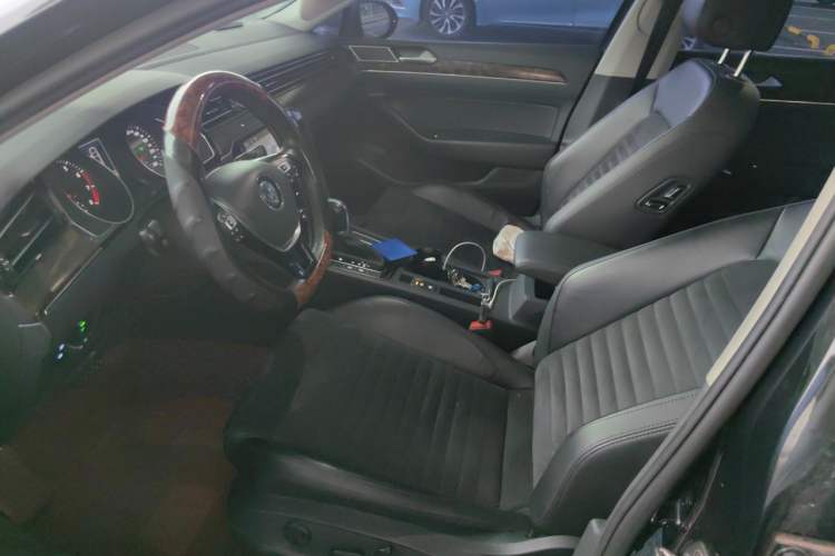 Used Volkswagen Magotan 2017 330TSI DSG Luxury Model Driver Seat