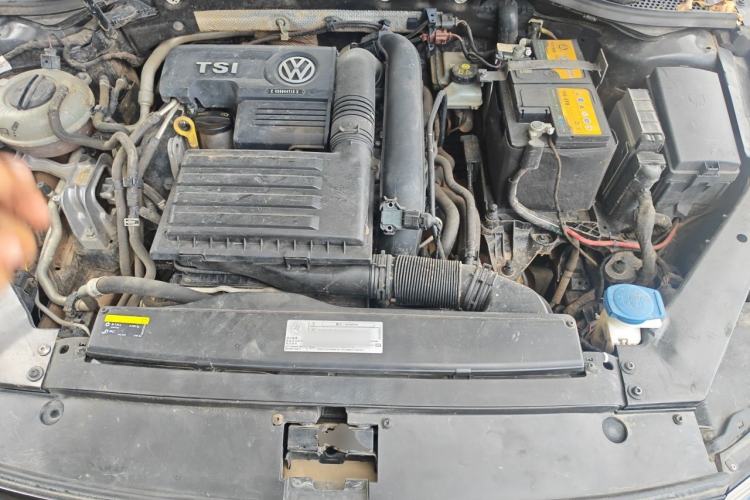Used Volkswagen Magotan 2017 280TSI DSG Leading Edition Engine Bay