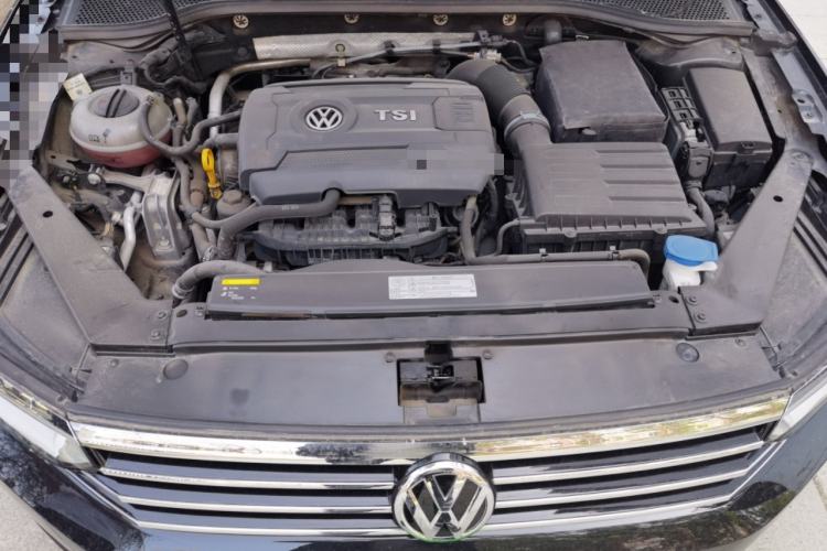 Used Volkswagen Magotan 2017 380TSI DSG Luxury Model Engine Bay