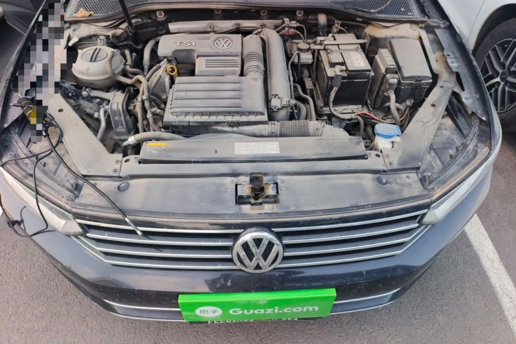 Used Volkswagen Magotan 2017 280TSI DSG Comfort Model Engine Bay