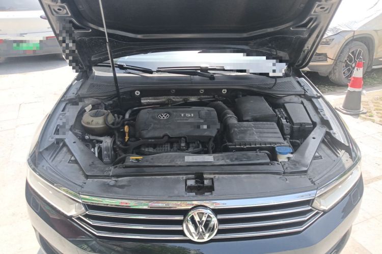 Used Volkswagen Magotan 2017 380TSI DSG Prestige Edition Engine Bay
