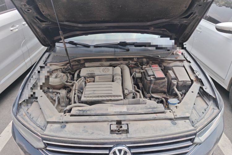 Used Volkswagen Magotan 2017 280TSI DSG Comfort Model Engine Bay