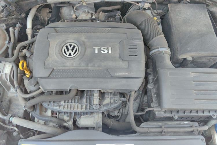 Used Volkswagen Magotan 2017 380TSI DSG Luxury Model Engine Bay