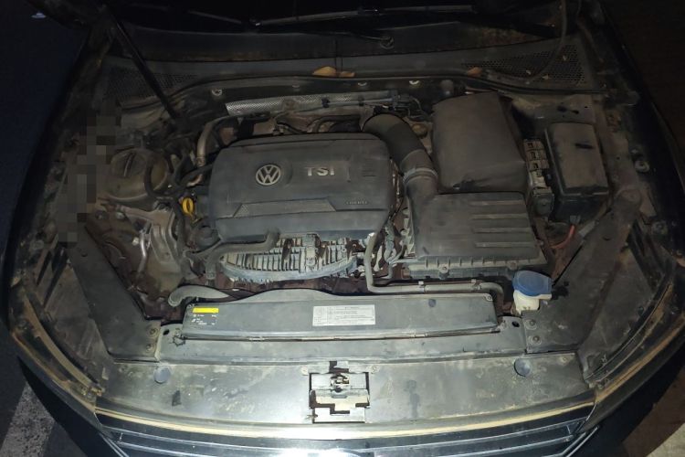 Used Volkswagen Magotan 2017 330TSI DSG Comfort Model Engine Bay